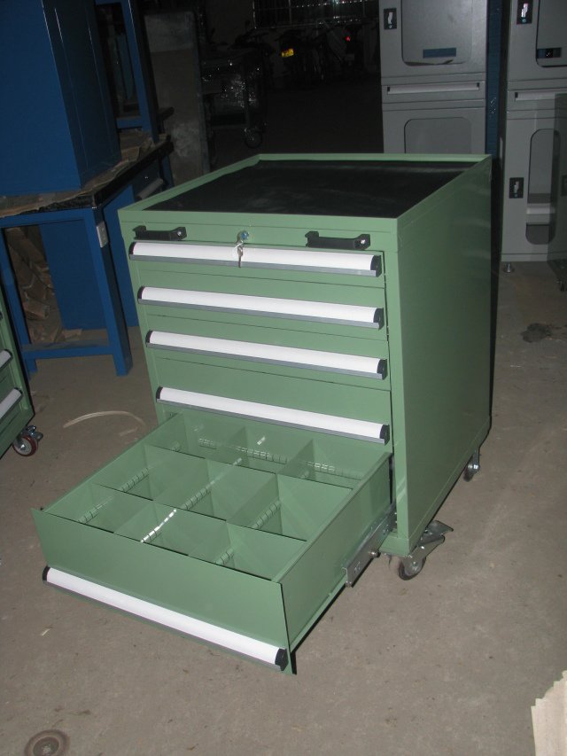 工具（jù）車